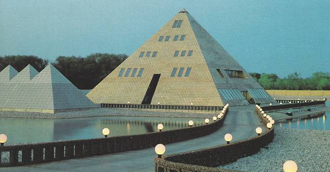 pyramide-en-or