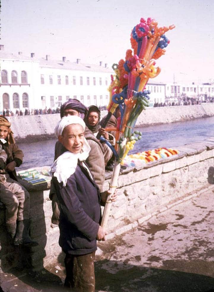 Insightful Photos of 1960s Afghanistan Reveal What Life Was Like Before the Taliban