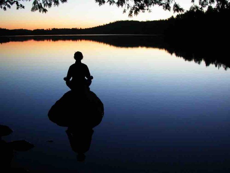 Bougeoir Trataka en bois : aide à la concentration pour le yoga et la méditation