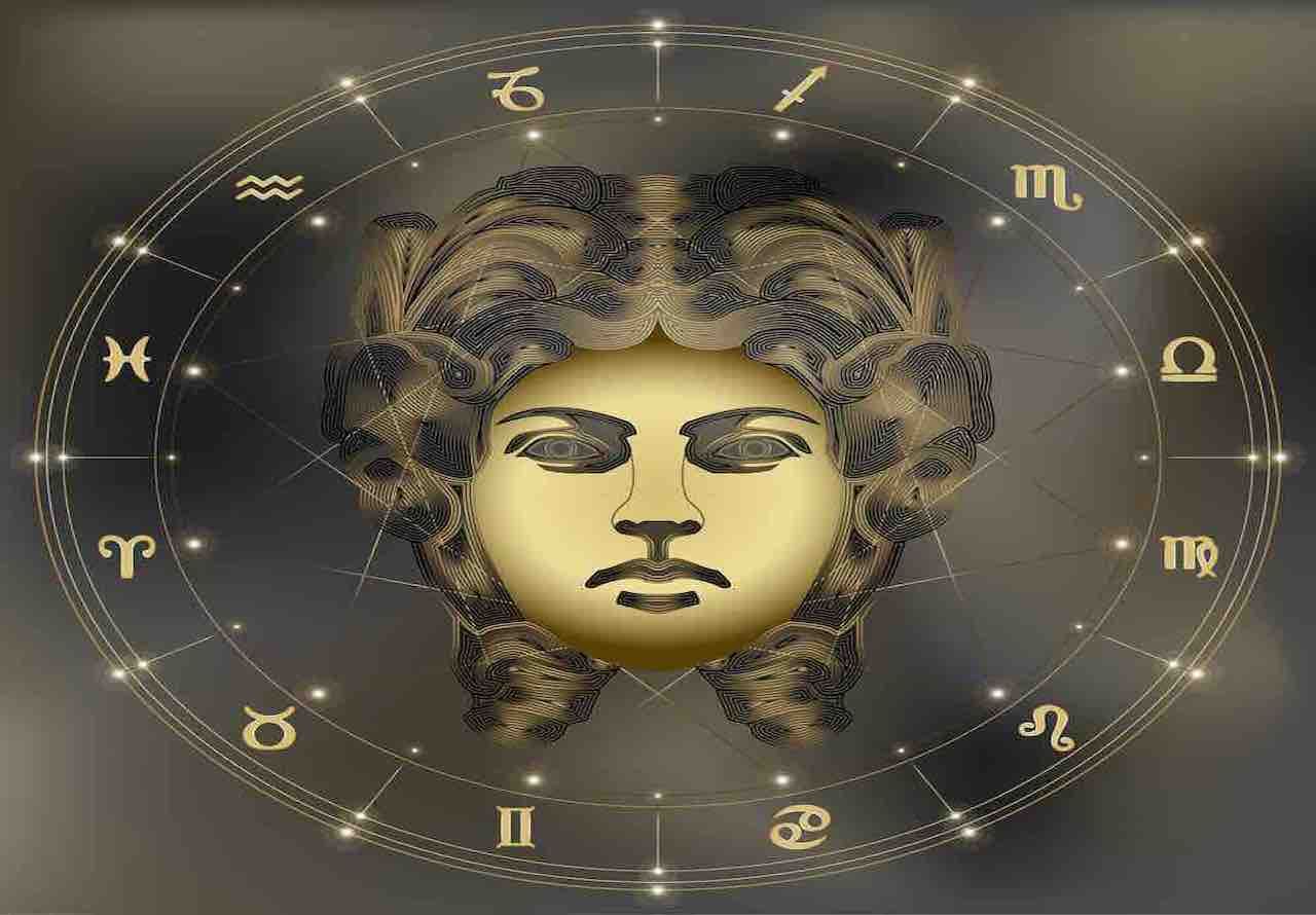 astrologues analysent